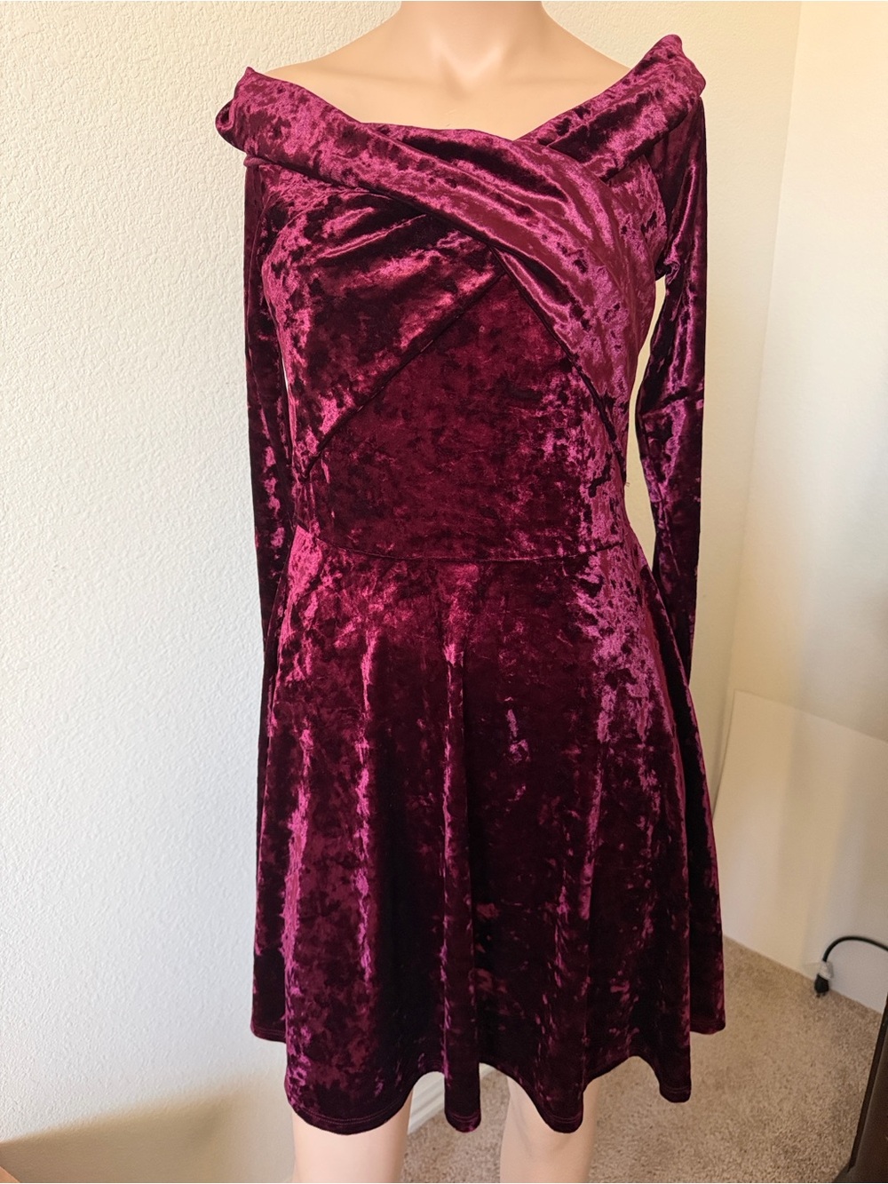 Chelsea 28 Velvet Off-Shoulder Burgundy Dress Small